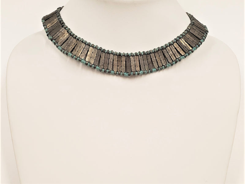 Meadow Necklace, Gunmetal/Blue